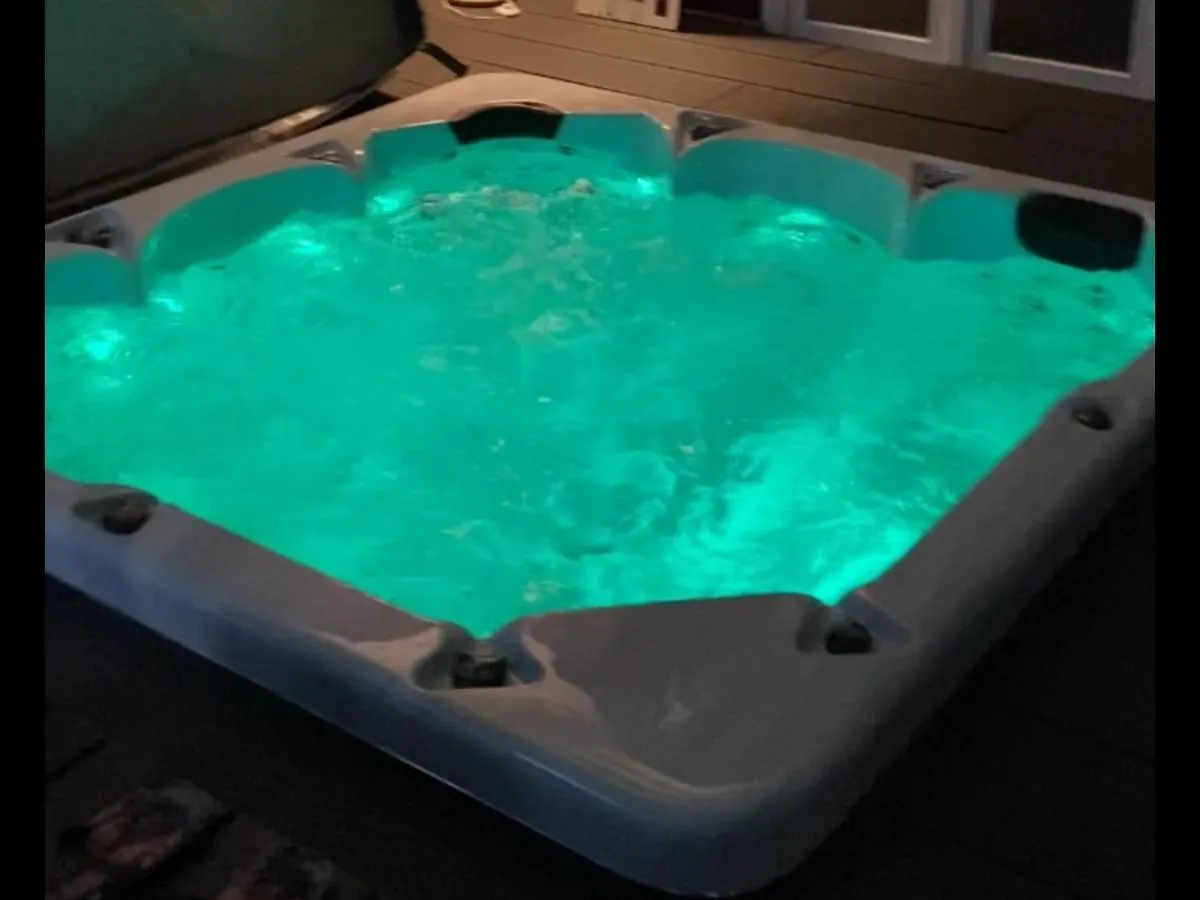 Le Spa De L Albizia Bed & Breakfast Cessieu